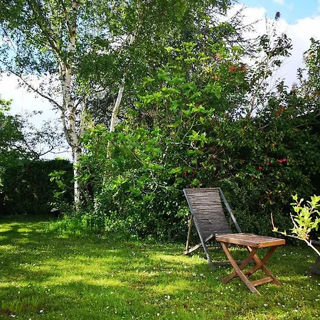 Homestay 2 Avec Jardin Et Jacuzzi Dans Maison Familiale Noisy-le-Roi
